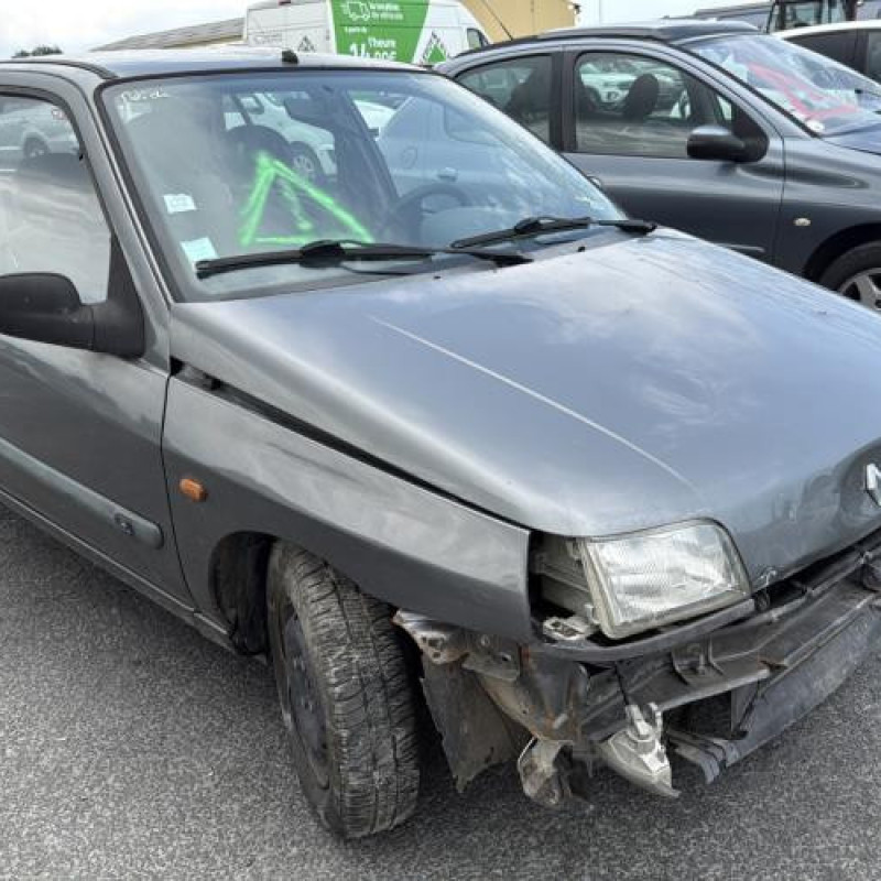 Alternateur RENAULT CLIO 1 Photo n°7