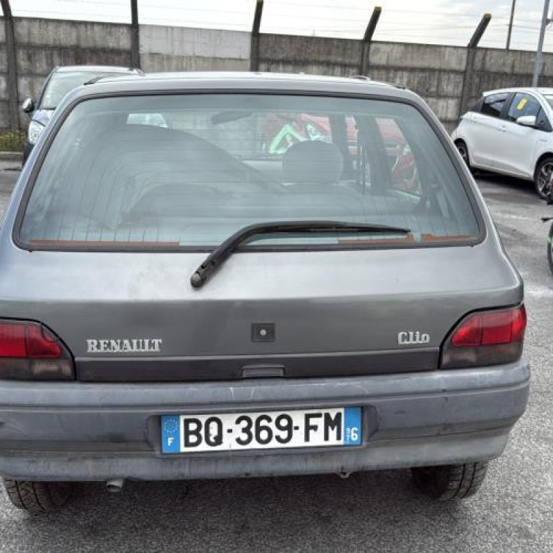 Alternateur RENAULT CLIO 1 Photo n°10