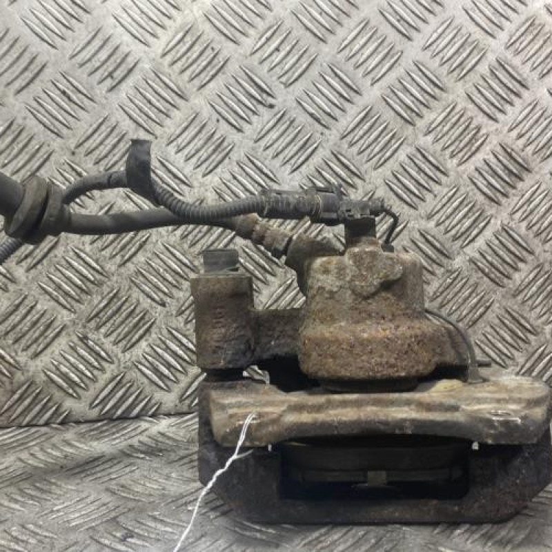 Etrier avant gauche (freinage) FIAT 500 2 Photo n°3