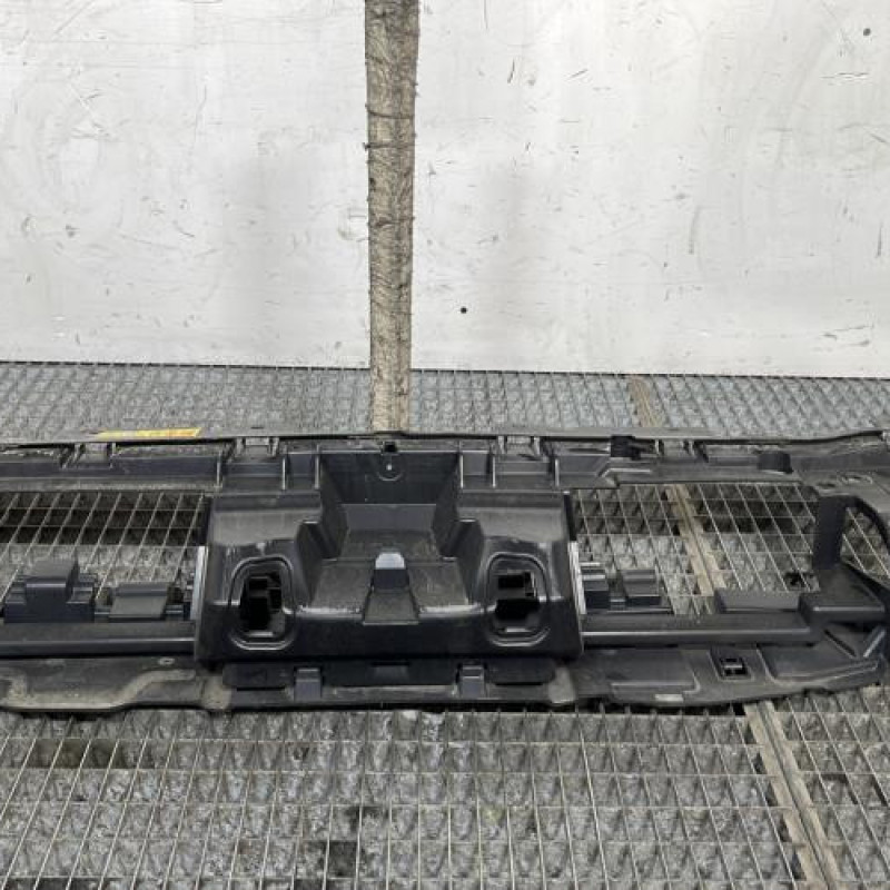 Armature avant, Masque avant PEUGEOT 5008 1 Photo n°1