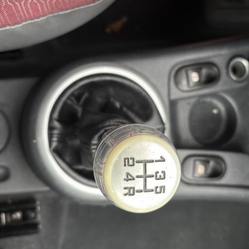 Renfort pare choc arriere (traverse) CITROEN C3 1 Photo n°6