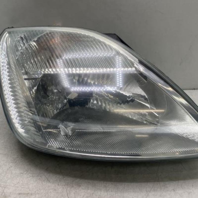 Optique avant principal droit (feux)(phare) FORD FIESTA 5 Photo n°1