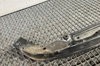 Traverse superieure PEUGEOT 206+