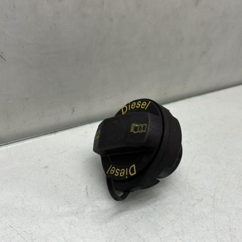 Bouchon de carburant VOLKSWAGEN POLO 5 Photo n°1