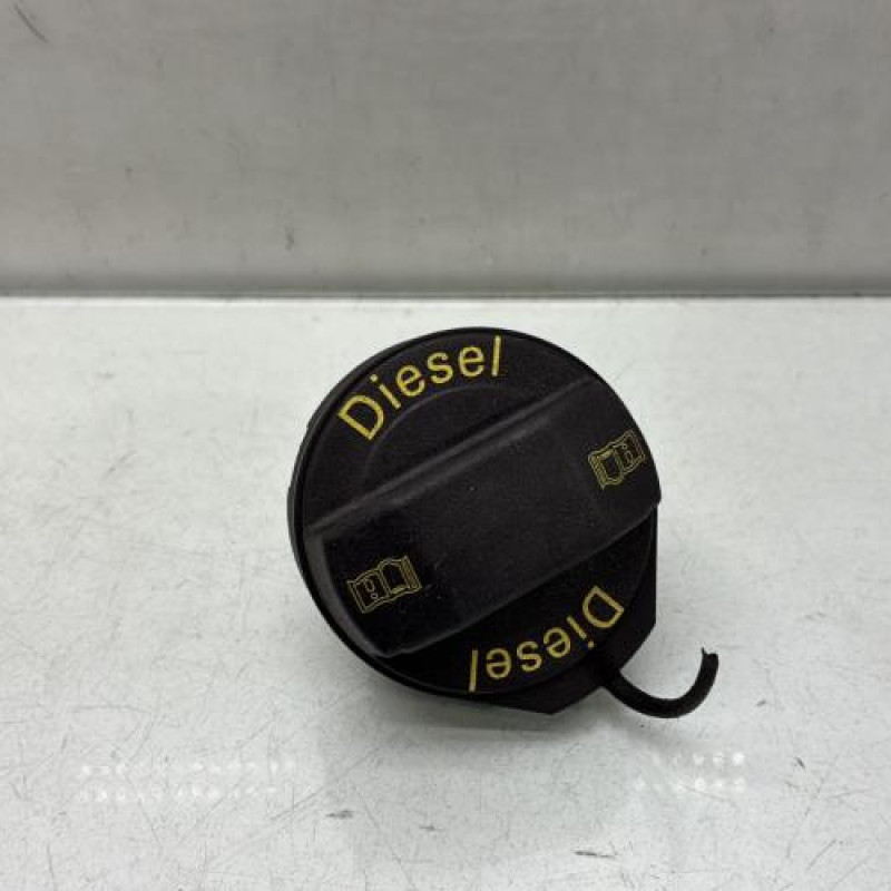 Bouchon de carburant VOLKSWAGEN POLO 5 Photo n°4