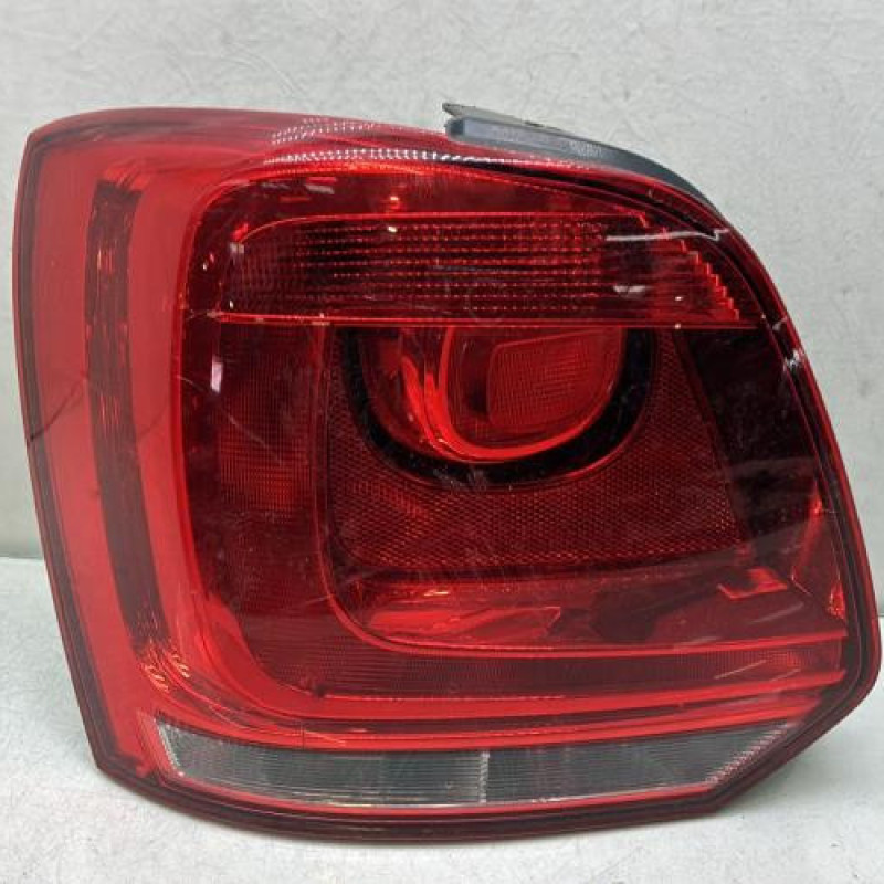 Feu arriere principal gauche (feux) VOLKSWAGEN POLO 5 Photo n°1