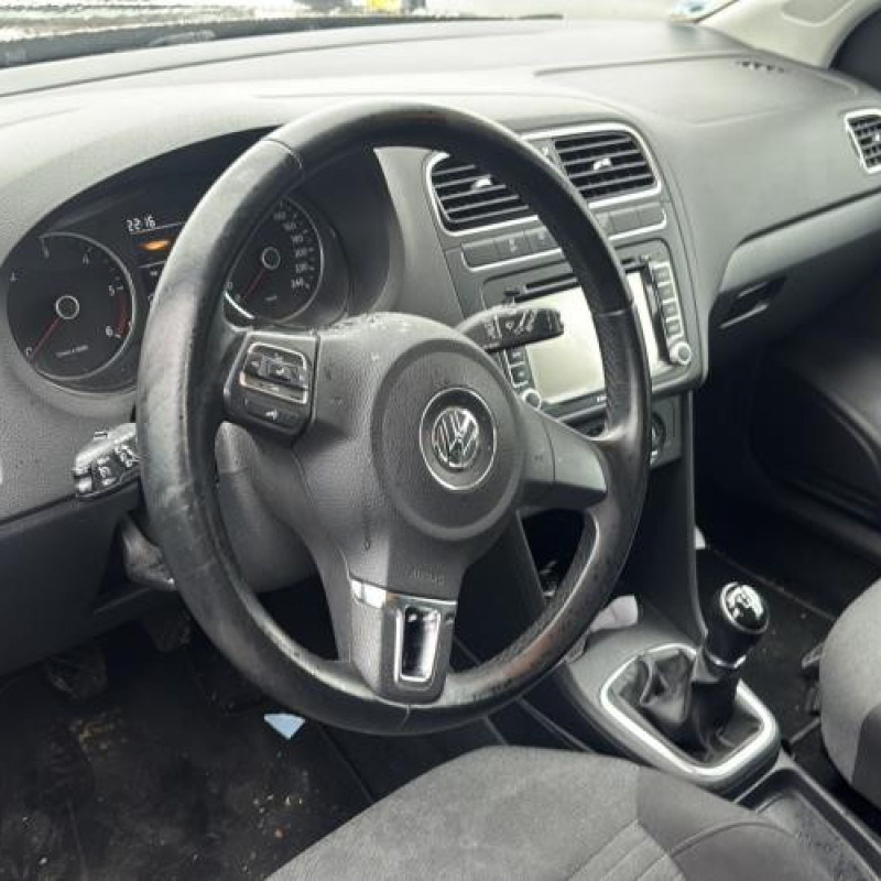 Feu arriere principal gauche (feux) VOLKSWAGEN POLO 5 Photo n°11