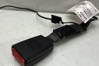 Attache ceinture avant gauche VOLKSWAGEN POLO 5