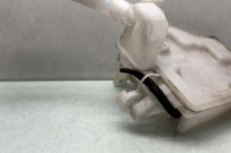 Vase de lave glace VOLKSWAGEN POLO 5 Photo n°1