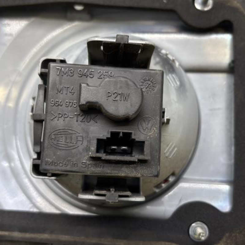 Feu arriere secondaire droit (feux) VOLKSWAGEN SHARAN 1 Photo n°3