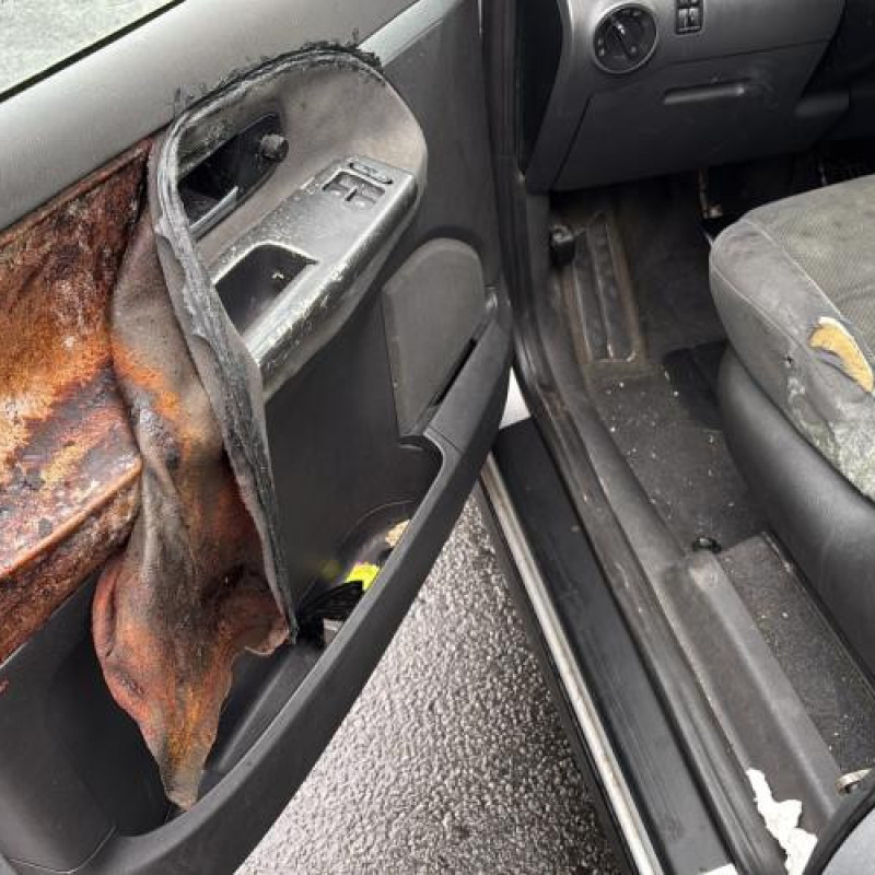 Feu arriere secondaire droit (feux) VOLKSWAGEN SHARAN 1 Photo n°12