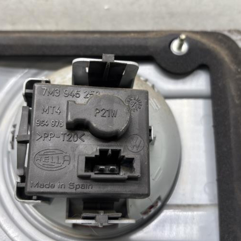 Feu arriere secondaire gauche (feux) VOLKSWAGEN SHARAN 1 Photo n°3