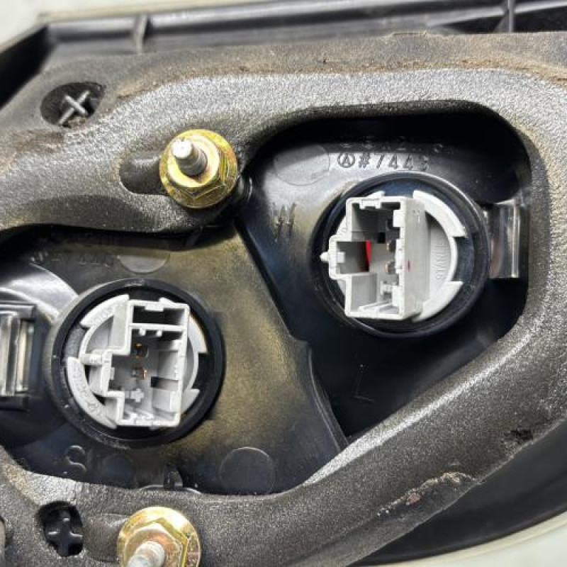 Feu arriere principal gauche (feux) MAZDA 3 1 Photo n°3