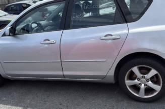 Feu arriere secondaire droit (feux) MAZDA 3 1