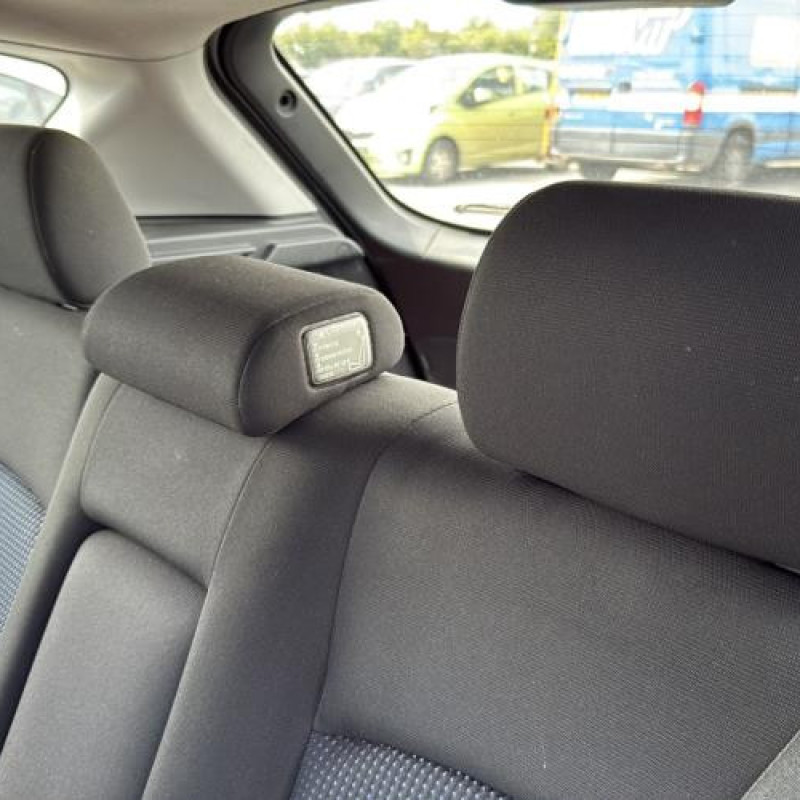 Feu arriere secondaire droit (feux) MAZDA 3 1 Photo n°14