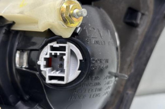 Feu arriere secondaire gauche (feux) MAZDA 3 1