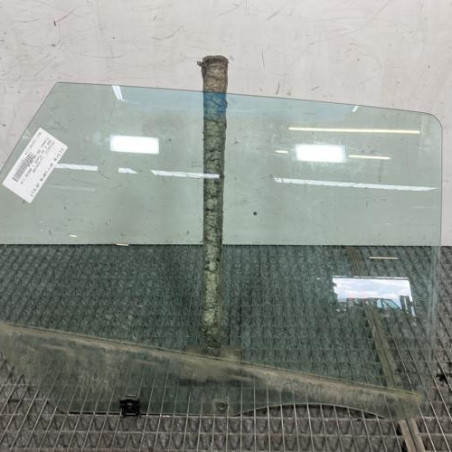 Vitre arriere droit PEUGEOT 308 2 SW Photo n°1