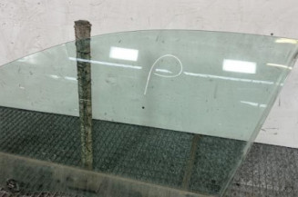 Vitre avant gauche PEUGEOT 308 2 SW