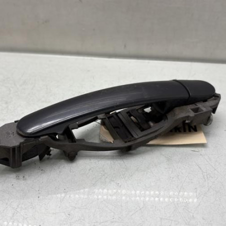 Poignee porte avant droit VOLKSWAGEN POLO 4 Photo n°1