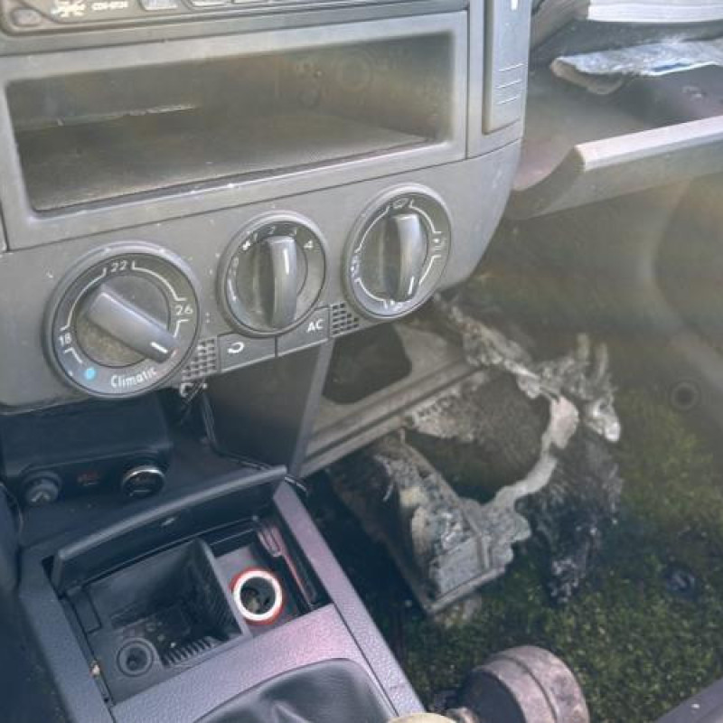 Poignee porte avant droit VOLKSWAGEN POLO 4 Photo n°20