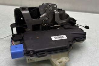 Serrure avant droit VOLKSWAGEN POLO 4