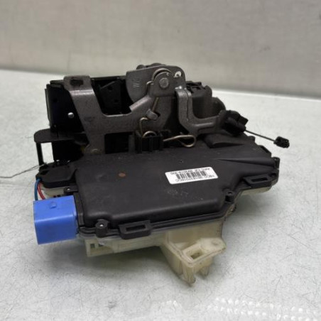 Serrure avant droit VOLKSWAGEN POLO 4