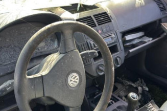 Serrure avant droit VOLKSWAGEN POLO 4