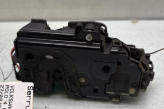 Serrure avant gauche VOLKSWAGEN POLO 4 Photo n°1