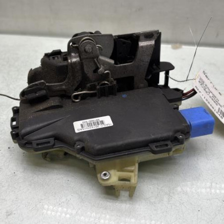 Serrure avant gauche VOLKSWAGEN POLO 4