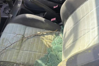 Serrure avant gauche VOLKSWAGEN POLO 4