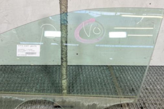 Vitre avant gauche VOLKSWAGEN POLO 5 Photo n°1