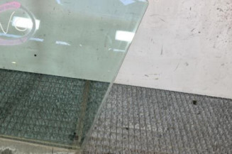 Vitre avant gauche VOLKSWAGEN POLO 5