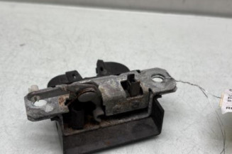 Serrure de coffre VOLKSWAGEN POLO 4