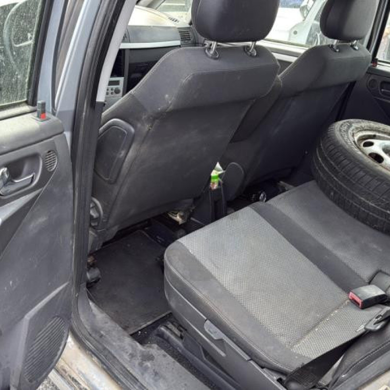 Renfort pare choc avant (traverse) OPEL MERIVA A Photo n°13