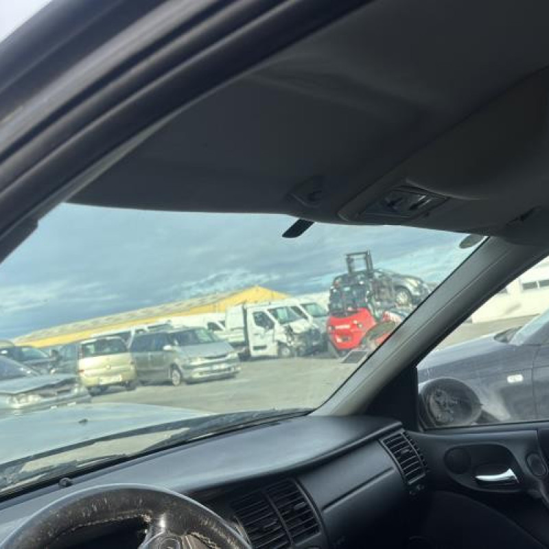 Leve vitre electrique avant gauche OPEL VECTRA B Photo n°17