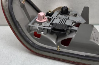 Feu arriere principal droit (feux) MERCEDES CLASSE E 210