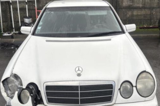 Feu arriere principal droit (feux) MERCEDES CLASSE E 210