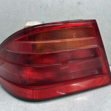 Feu arriere principal gauche (feux) MERCEDES CLASSE E 210 Photo n°1
