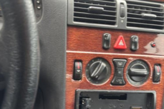 Feu arriere principal gauche (feux) MERCEDES CLASSE E 210