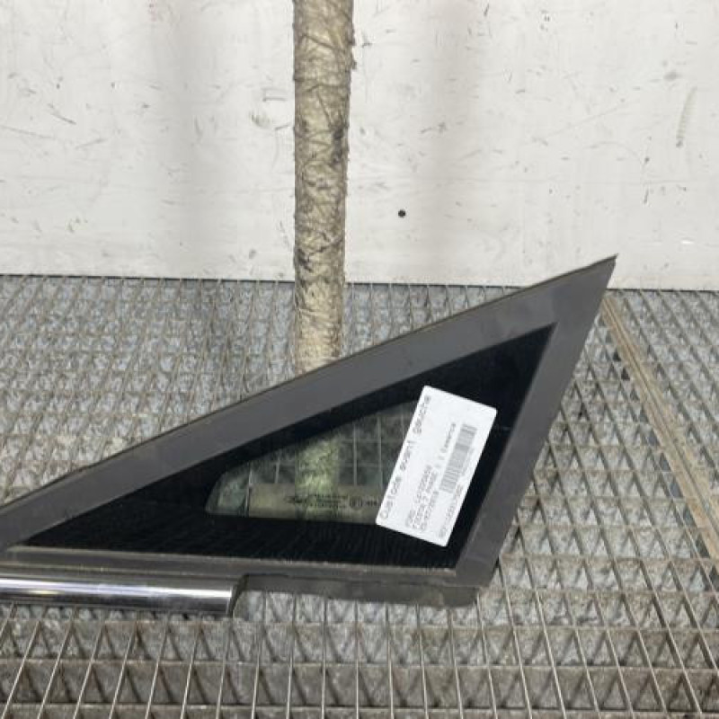 Custode avant gauche FORD FIESTA 7 Photo n°1