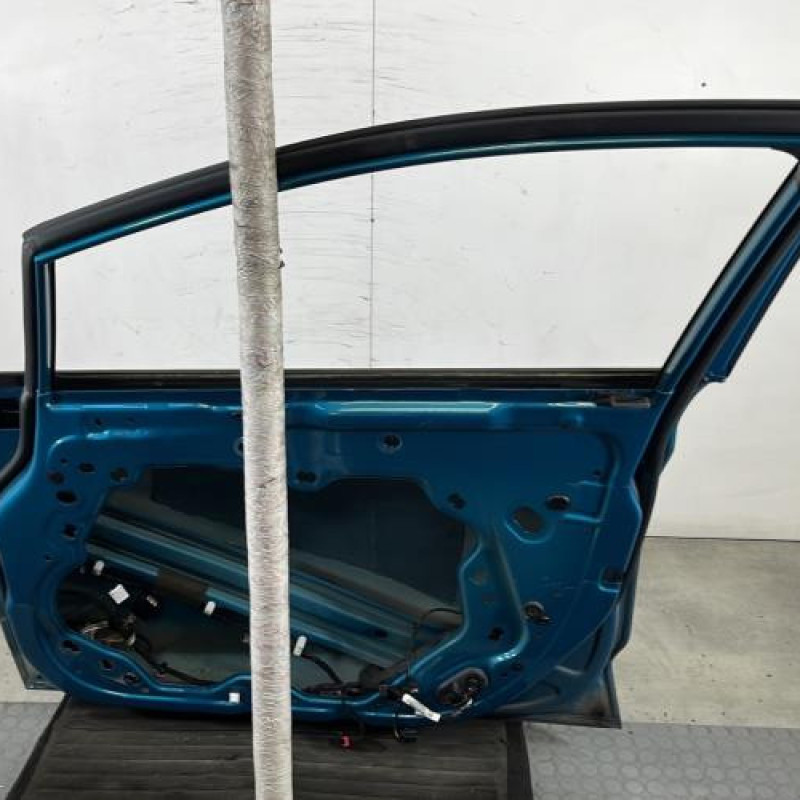 Porte avant droit FORD FIESTA 7 Photo n°4