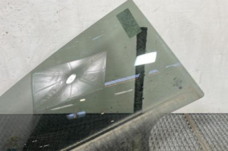 Vitre arriere droit FORD FIESTA 7 Photo n°1