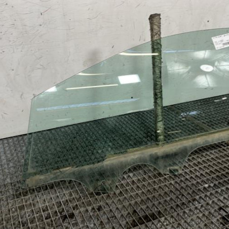 Vitre avant gauche FORD FIESTA 7
