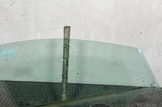 Vitre avant gauche FORD FIESTA 7