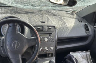 Leve vitre mecanique avant droit OPEL AGILA B