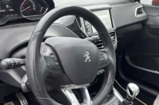 Absorbeur de pare choc avant PEUGEOT 208 1