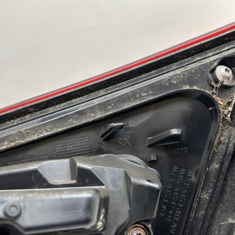 Feu arriere secondaire gauche (feux) MERCEDES CLASSE GLA 156 Photo n°4