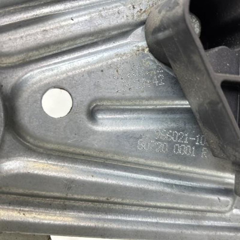 Leve vitre electrique avant droit RENAULT MEGANE 3 Photo n°6