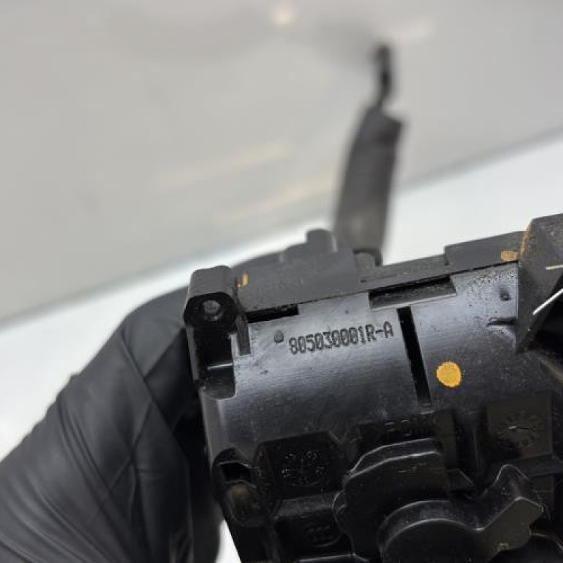 Serrure avant gauche RENAULT MEGANE 3 Photo n°8