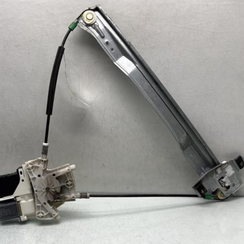 Leve vitre electrique avant droit PEUGEOT 407 Photo n°1